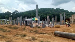 Gambar Projek - 4/10